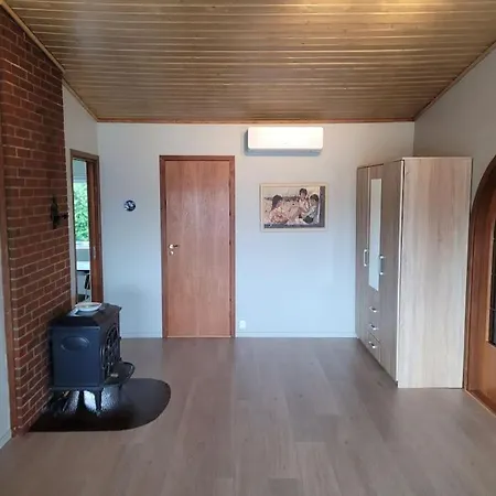 Lovely Views Across The Fjord, Free Parking Apartment *